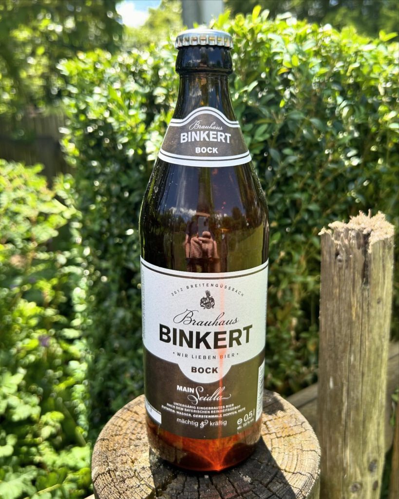 Heller Bock von der Brauerei Binkert