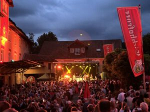 Mehr über den Artikel erfahren Kurzbericht: Schlossbrauerei Eichhofen – Brauereifest für alle Sinne